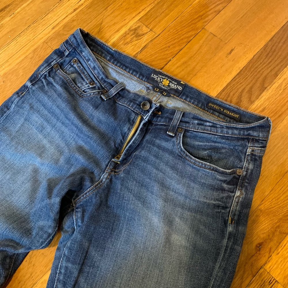 Lucky Brand Sweet ‘N Straight jeans